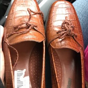 Size 6 naturalizer shoe